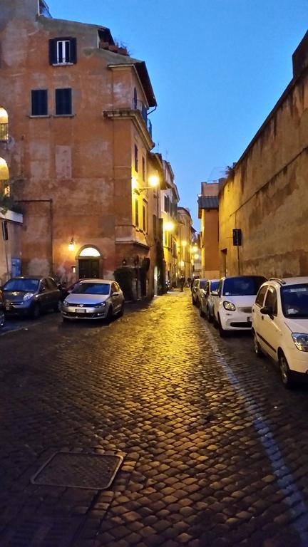 Isolatiberina Bed & Breakfast Rome